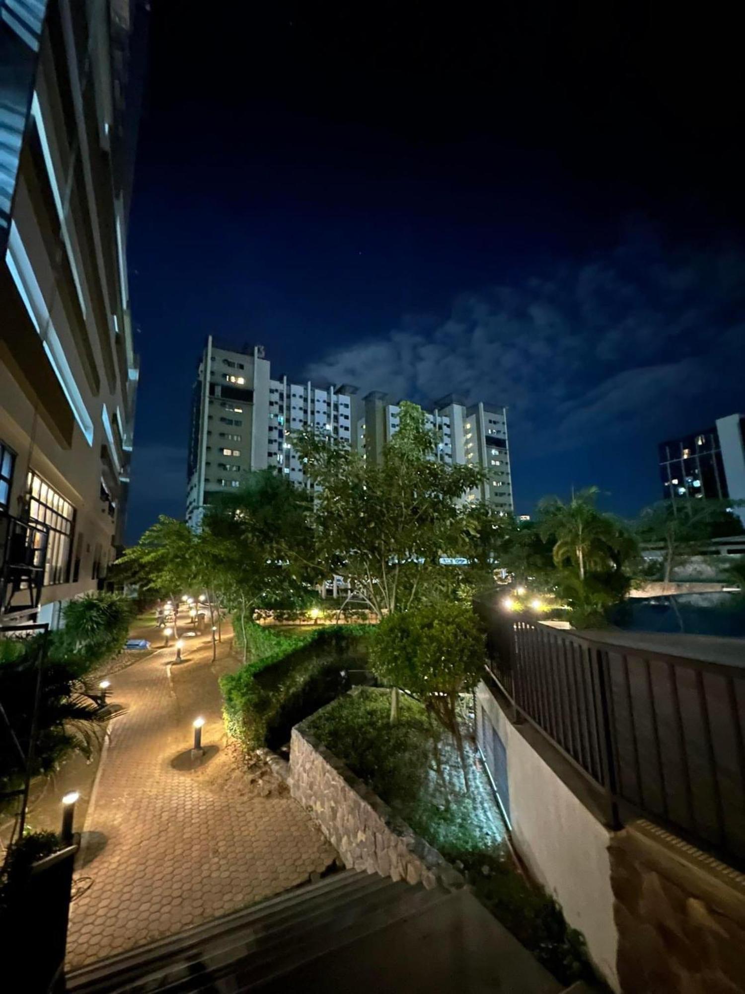 Arlowes At 20F Grand Residences Cebu Buitenkant foto